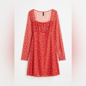 Cute HM Valentines dress size small 🌹
